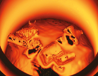 在溶液中感應(yīng)加熱設(shè)備如何控制溫度？